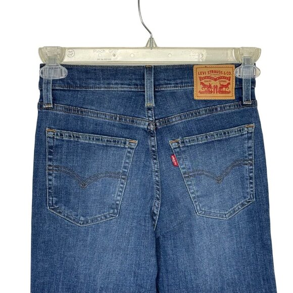 Levi's 724 NEW High Rise Straight Medium Wash Jean W26 L30 Short Casual Stretch - Picture 4 of 14